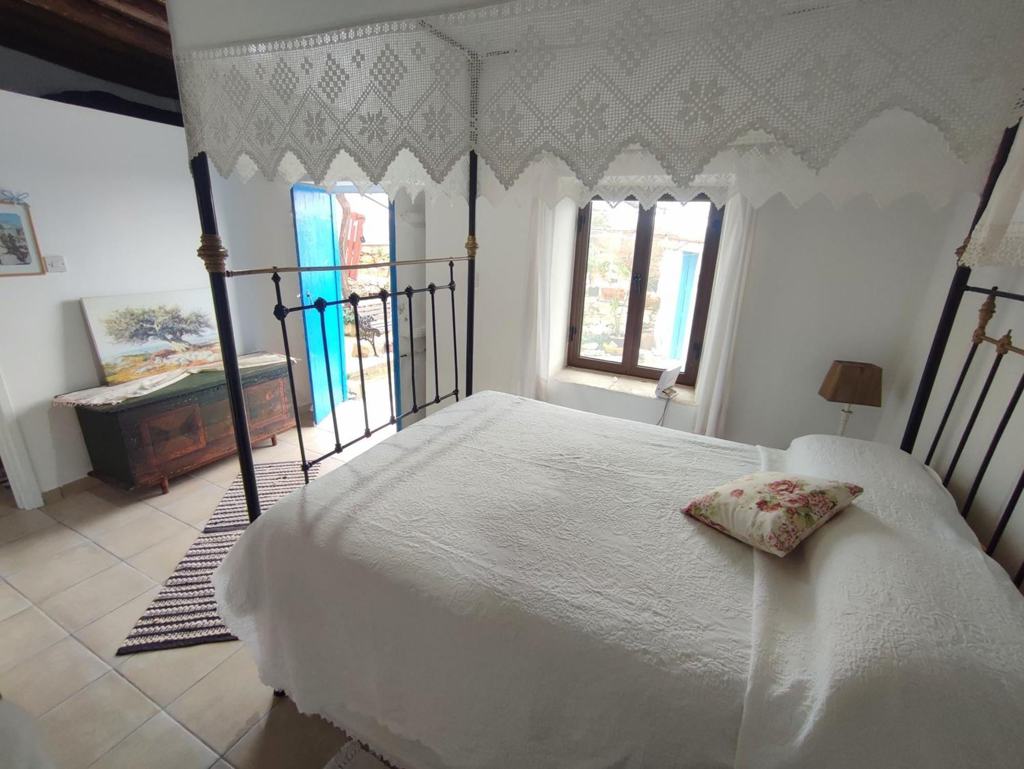 Faith'S Stone House Guest House Simou Екстериор снимка