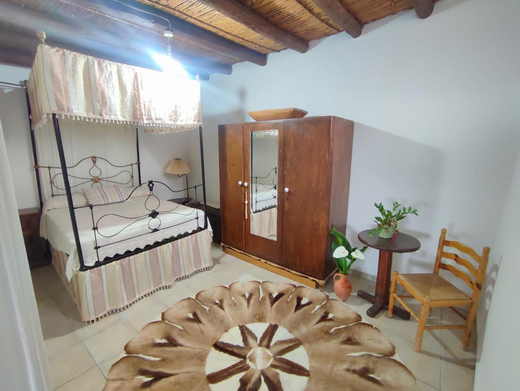 Faith'S Stone House Guest House Simou Екстериор снимка